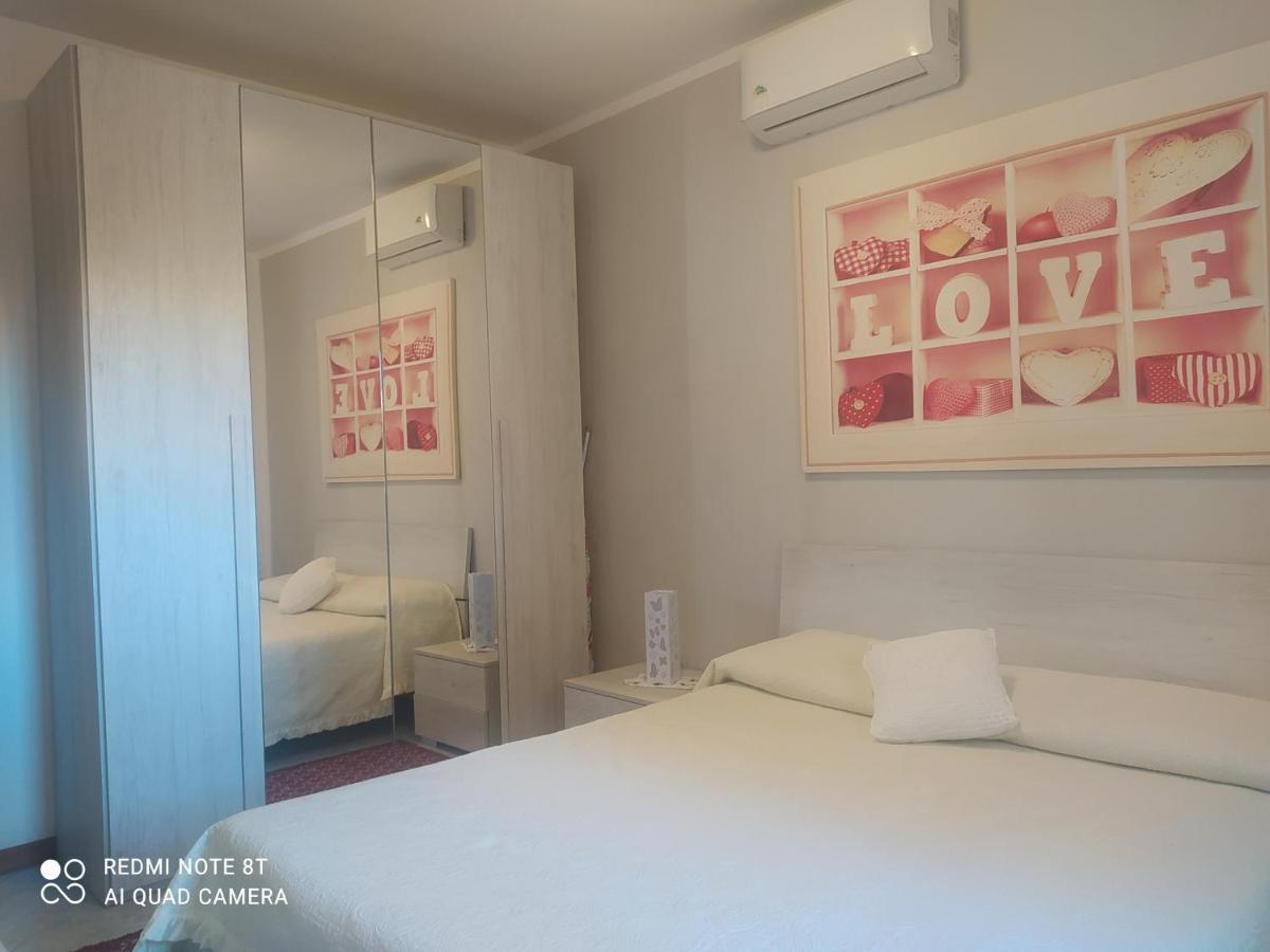 Alfredo And Anna Little House'S Apartment La Maddalena  Exterior foto